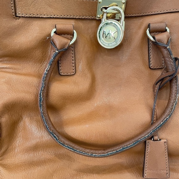 Michael Kors Hamilton Brown Leather Large Satchel Shoulder Bag W/ Lock and Key - Picture 2 of 6